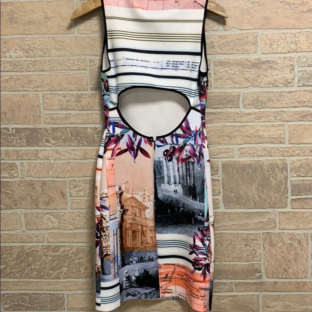 Dress size small medium - Picture 3 of 8